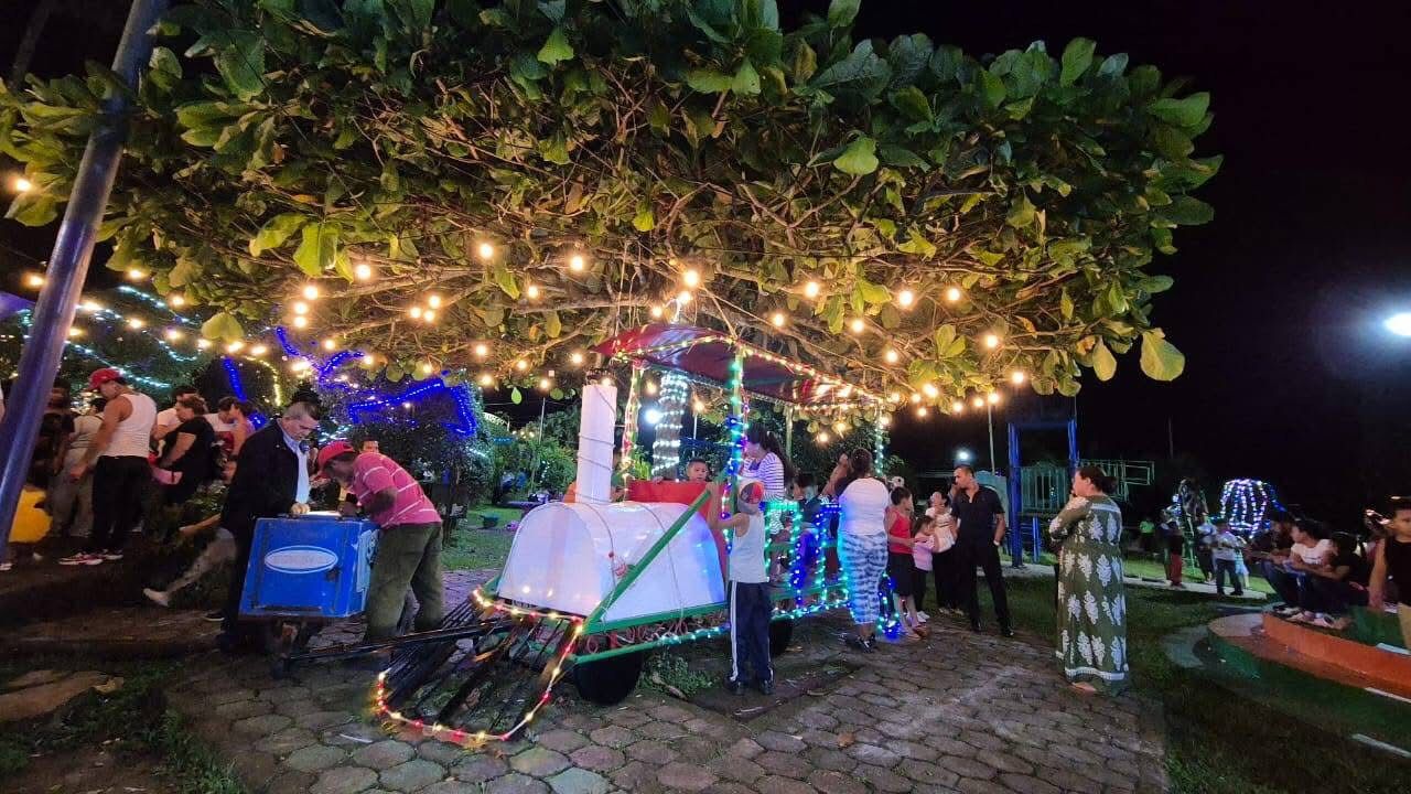 Inauguración de las Luces y Adornos Navideños 2025.